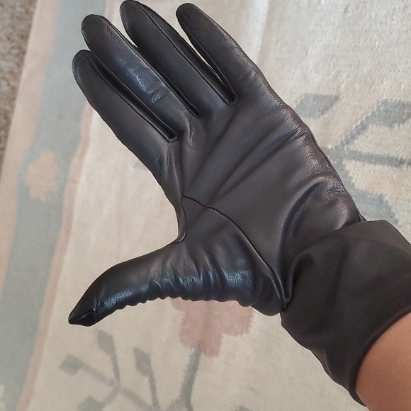 Vintage Black Nordstrom Leather Gloves - Picture 5 of 9